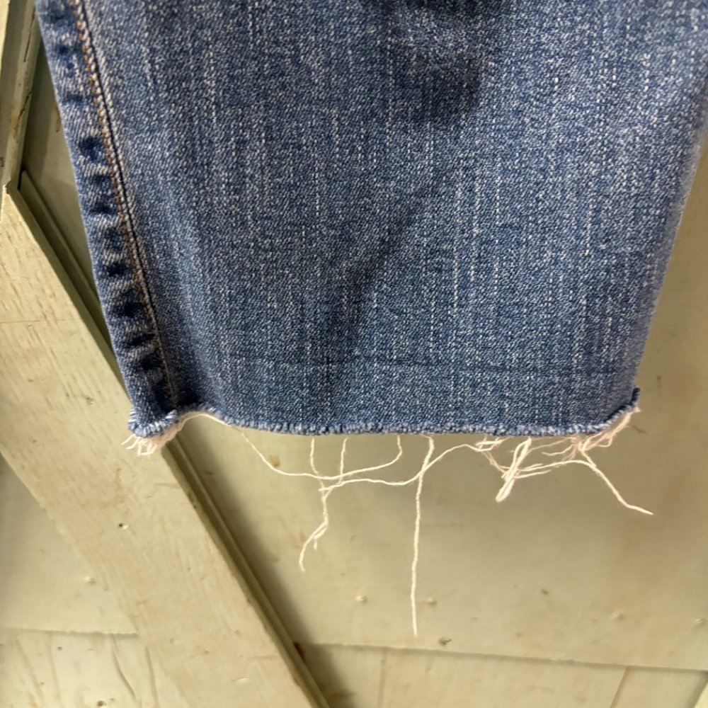 Big Star Sweet Low Boot Cutoff Jean Shorts Size 30T Raw Hem - Picture 12 of 16